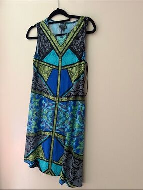 Gabby Skye Blue & Green Geometric Sleeveless Midi Dress